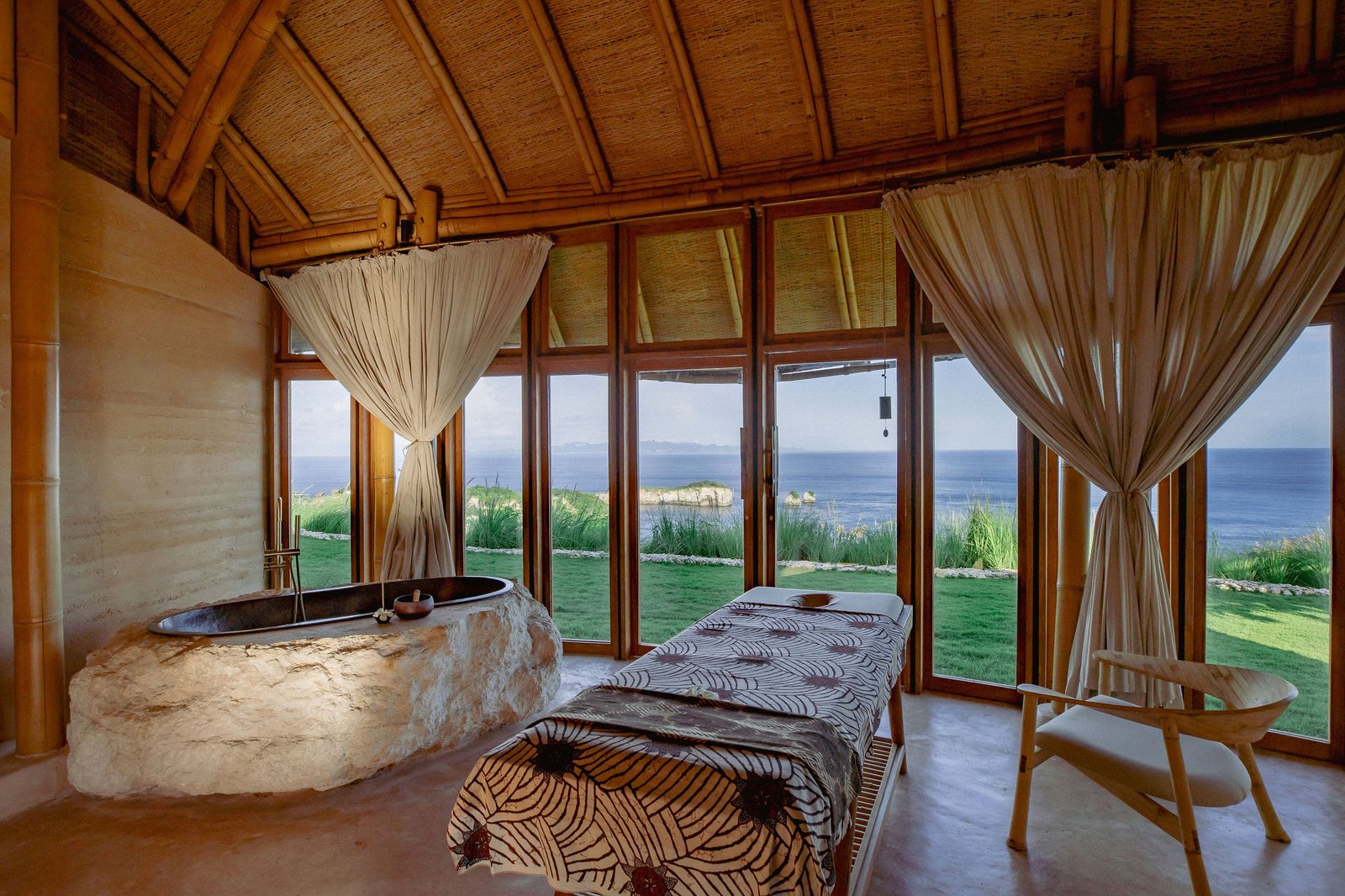 A quiet room overlooking the ocean